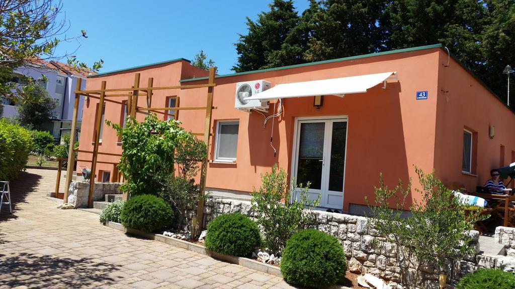 Apartment Sajkovic Ugljan Bagian luar foto